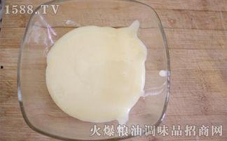 成人能每天吃炼乳吗视频,成人适量食用之道