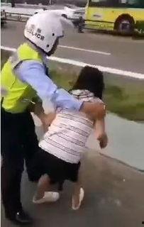 劈叉成人疼哭视频大全